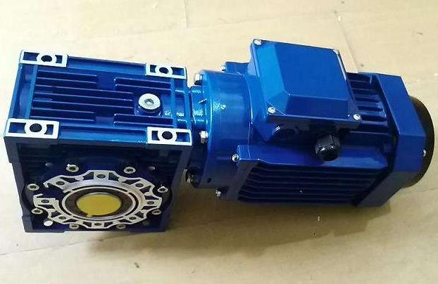 蝸輪減速機(jī)的油量添加及清洗蝸輪減速機(jī)的方法講解