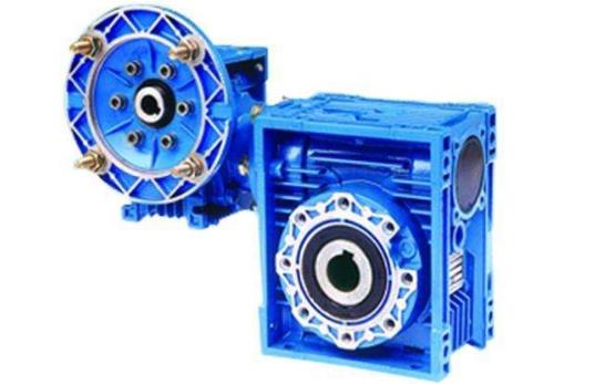 減速機(jī)使用注意事項(xiàng) 斜齒蝸輪輪減速機(jī)的常見問題
